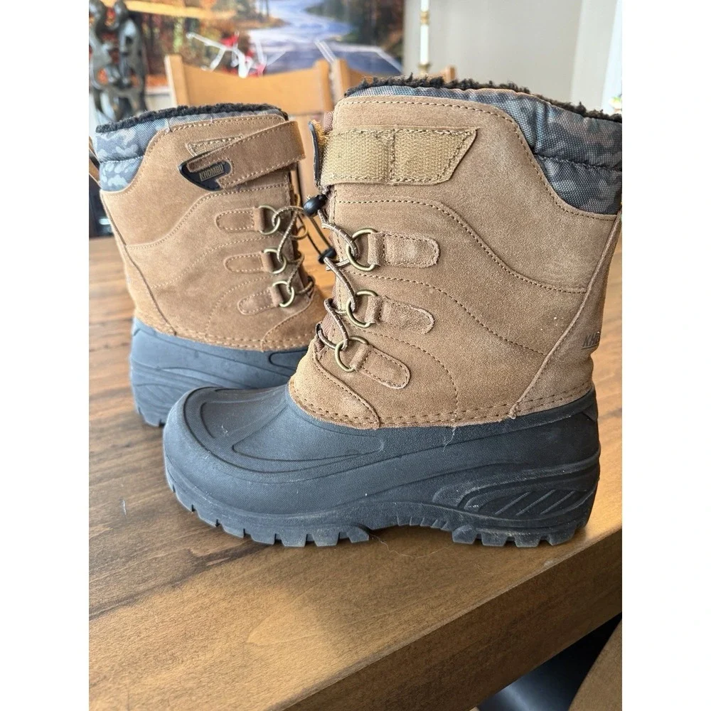 Khombu Boys Snow Boots, Waterproof, Insulated Size 6‎
